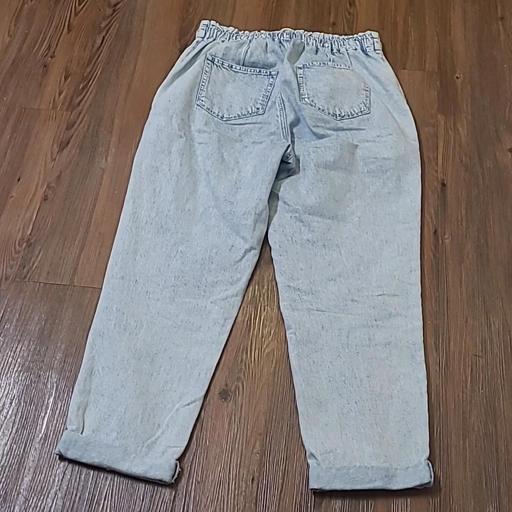 LOFT Light Blue‎ Straight Leg Jeans for women zise m used good condition.